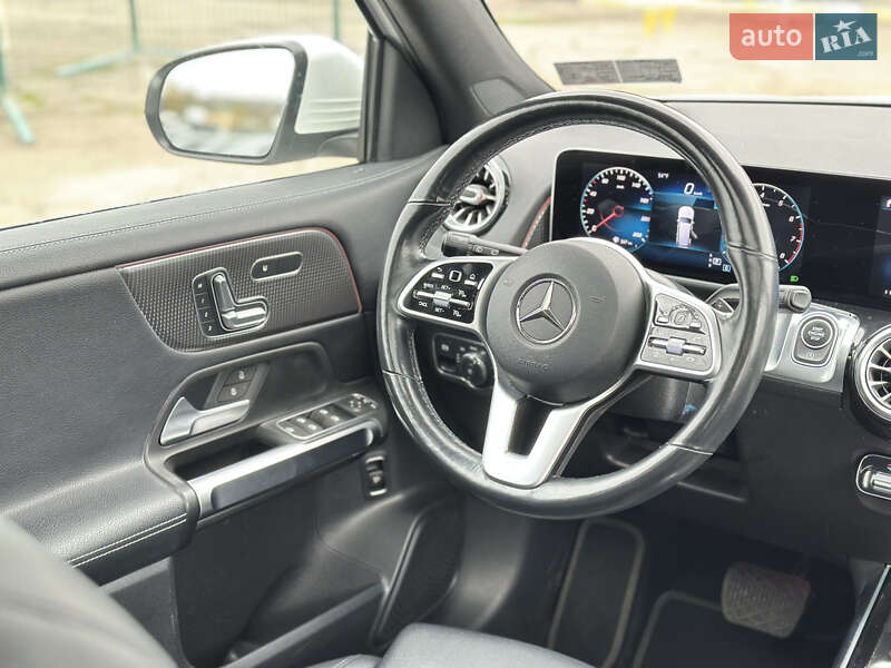 Внедорожник / Кроссовер Mercedes-Benz GLB-Class 2020 в Киеве фото 27 Внедорожник / Кроссовер Mercedes-Benz GLB-Class 2020 в Киеве