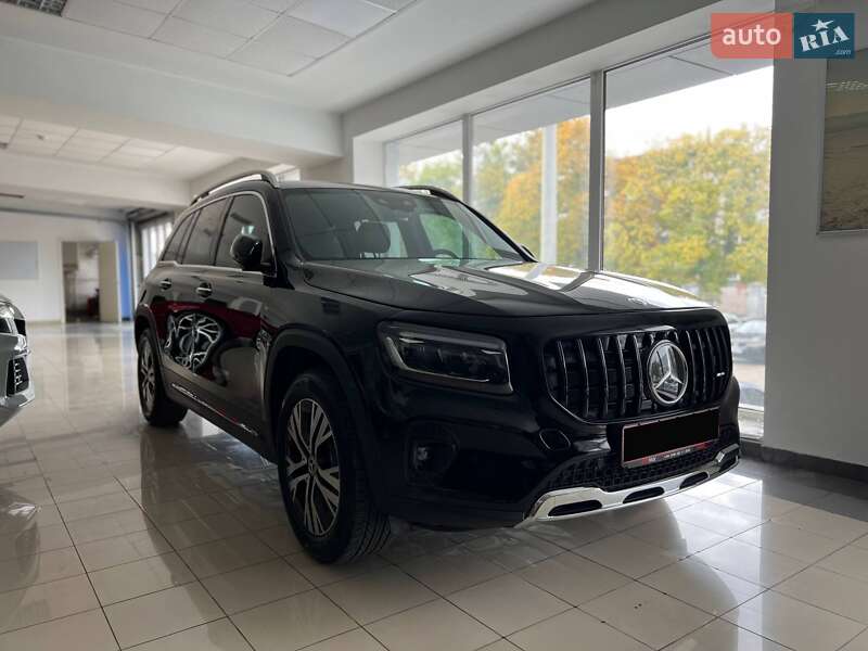 Mercedes-Benz GLB-Class 2024 Mercedes-Benz GLB-Class 2024