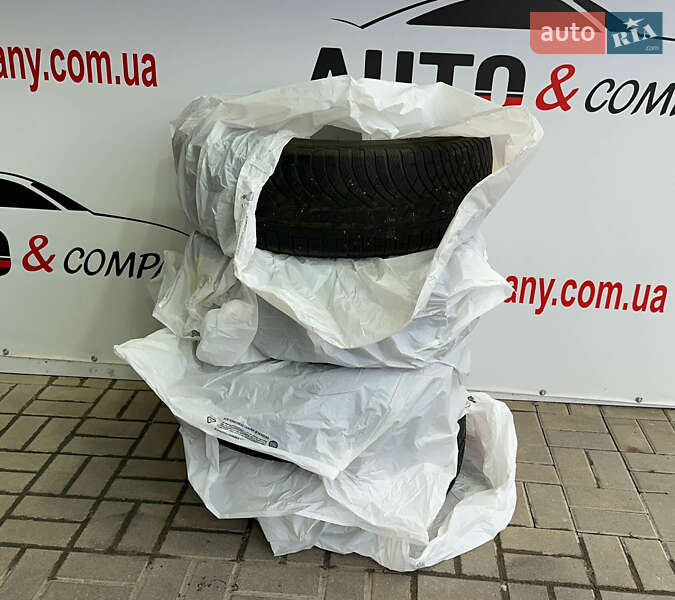 Внедорожник / Кроссовер Mercedes-Benz GLB-Class 2021 в Львове