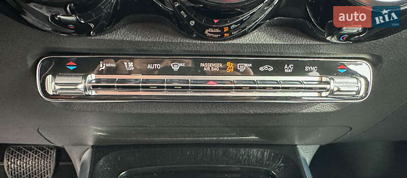 Внедорожник / Кроссовер Mercedes-Benz GLB-Class 2021 в Львове