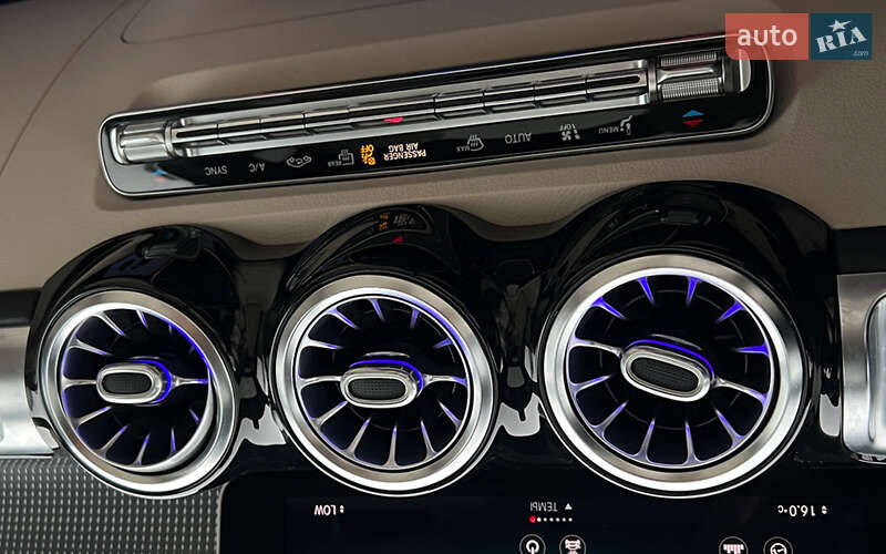 Внедорожник / Кроссовер Mercedes-Benz GLB-Class 2020 в Львове