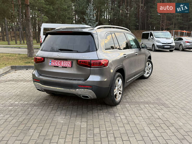 Внедорожник / Кроссовер Mercedes-Benz GLB-Class 2020 в Новояворовске