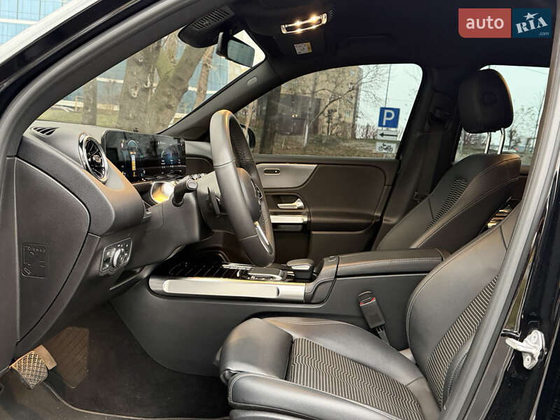 Позашляховик / Кросовер Mercedes-Benz GLB-Class 2020 в Києві