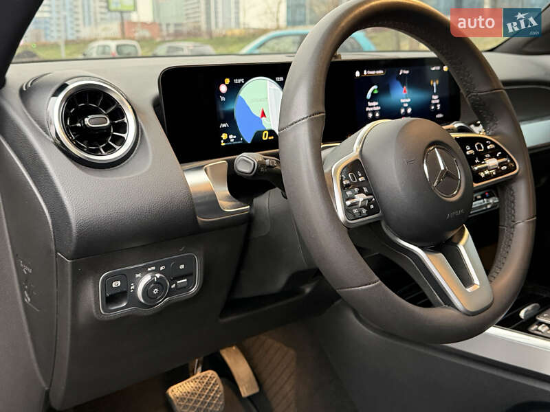Позашляховик / Кросовер Mercedes-Benz GLB-Class 2020 в Києві