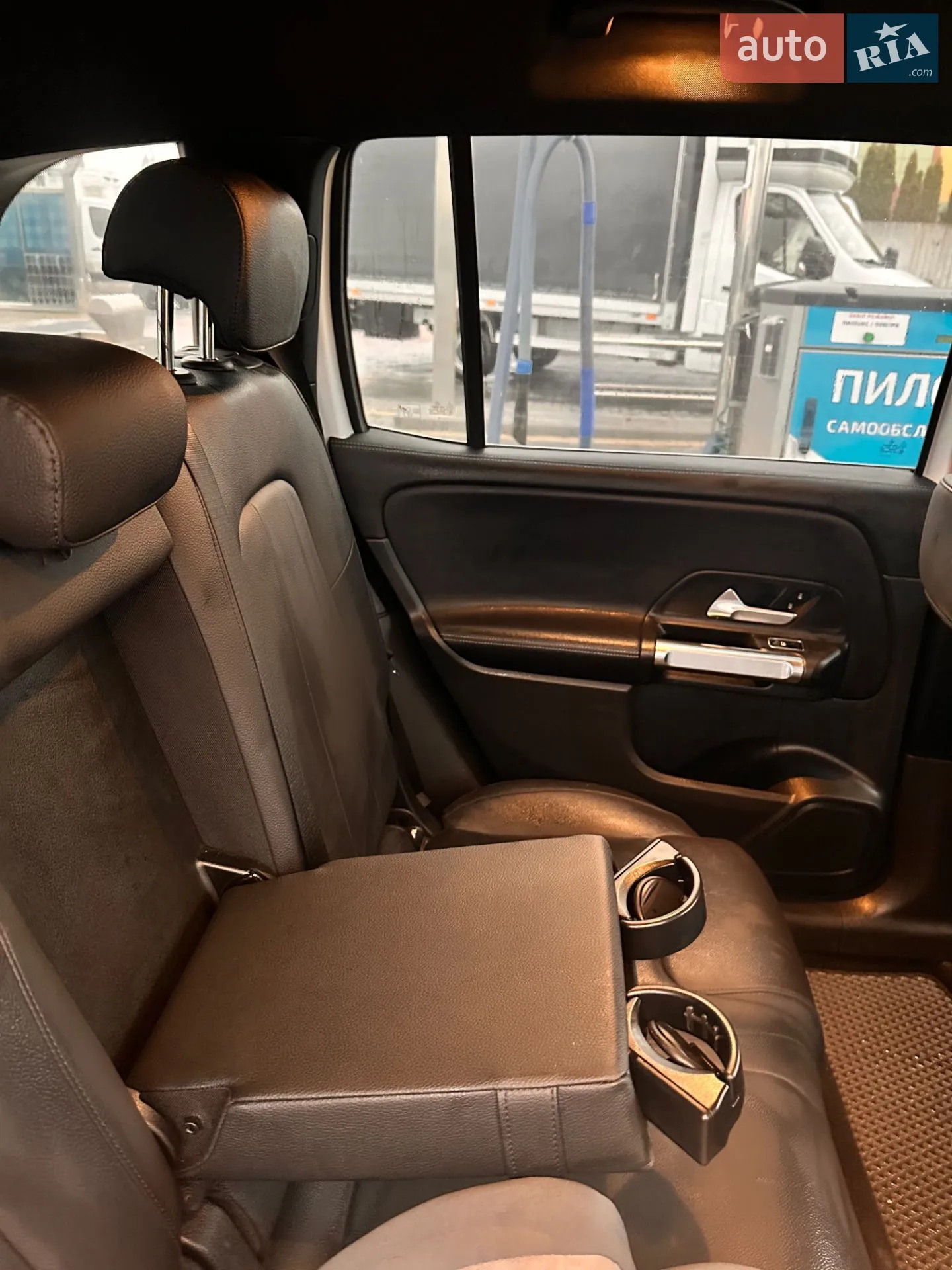 2022 Mercedes-Benz GLB - мініатюра 26