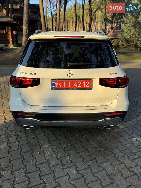 Позашляховик / Кросовер Mercedes-Benz GLB-Class 2022 в Львові