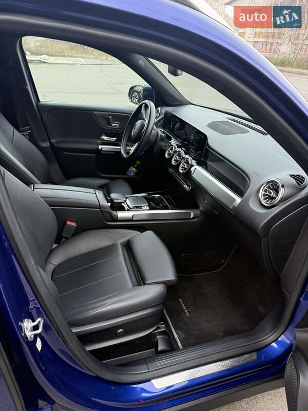 Внедорожник / Кроссовер Mercedes-Benz GLB-Class 2020 в Киеве