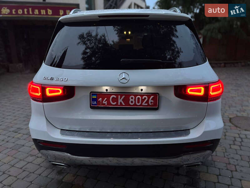 Внедорожник / Кроссовер Mercedes-Benz GLB-Class 2020 в Хмельницком