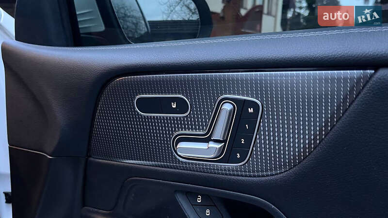 Внедорожник / Кроссовер Mercedes-Benz GLB-Class 2020 в Хмельницком