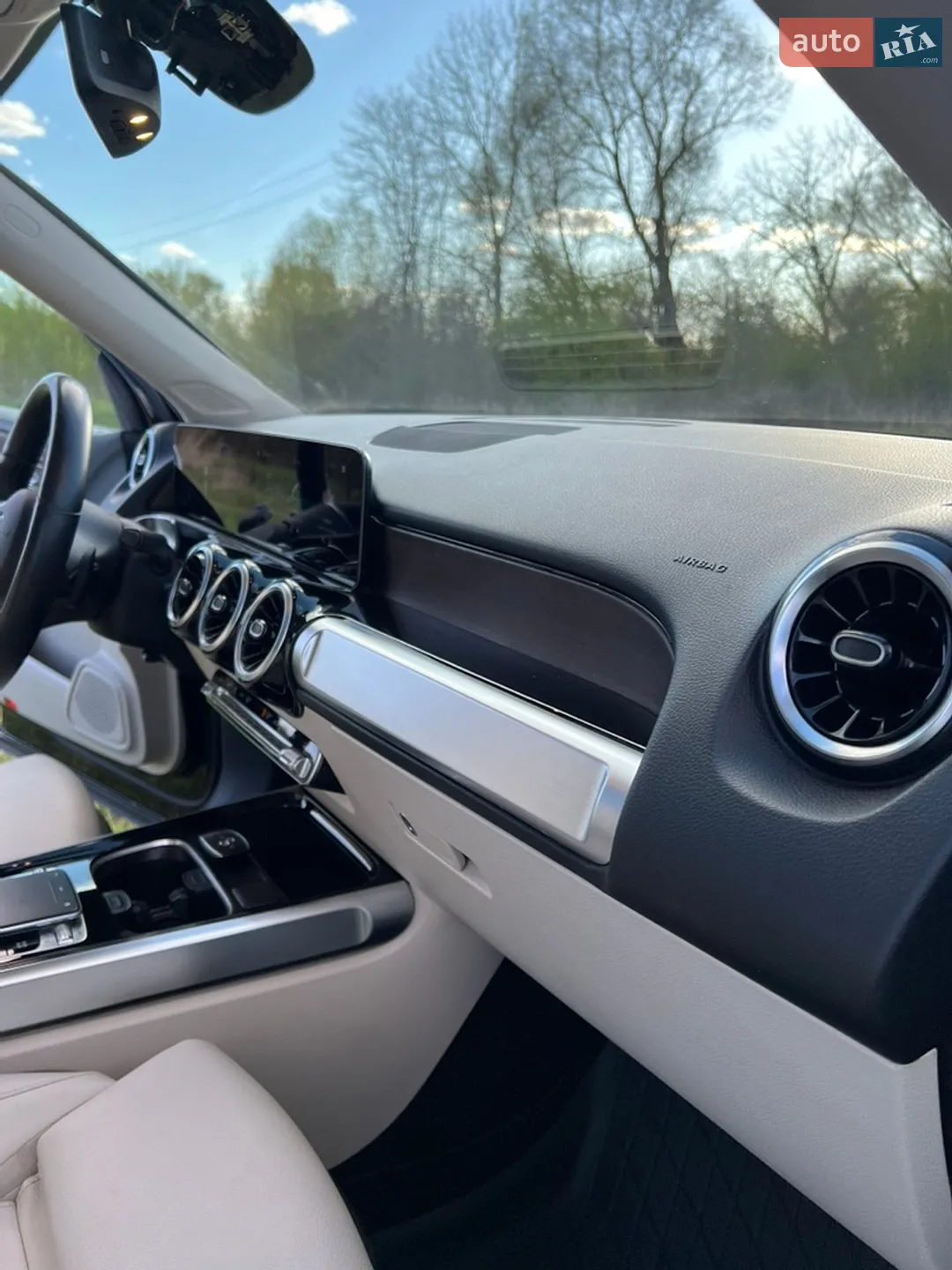 2020 Mercedes-Benz GLB - мініатюра 18
