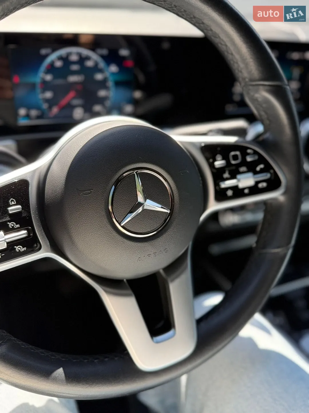 2020 Mercedes-Benz GLB - мініатюра 11