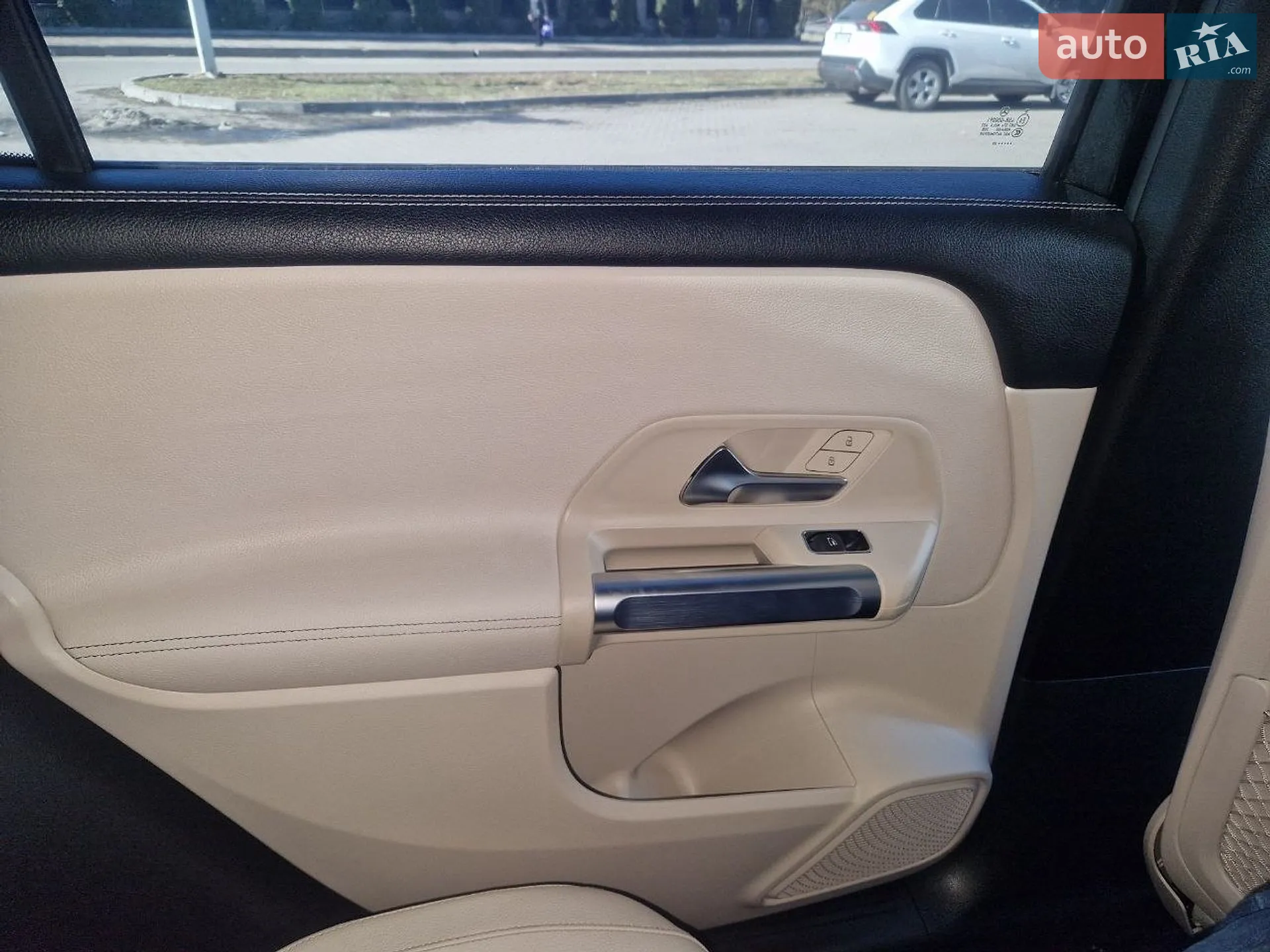 2023 Mercedes-Benz GLB - мініатюра 22