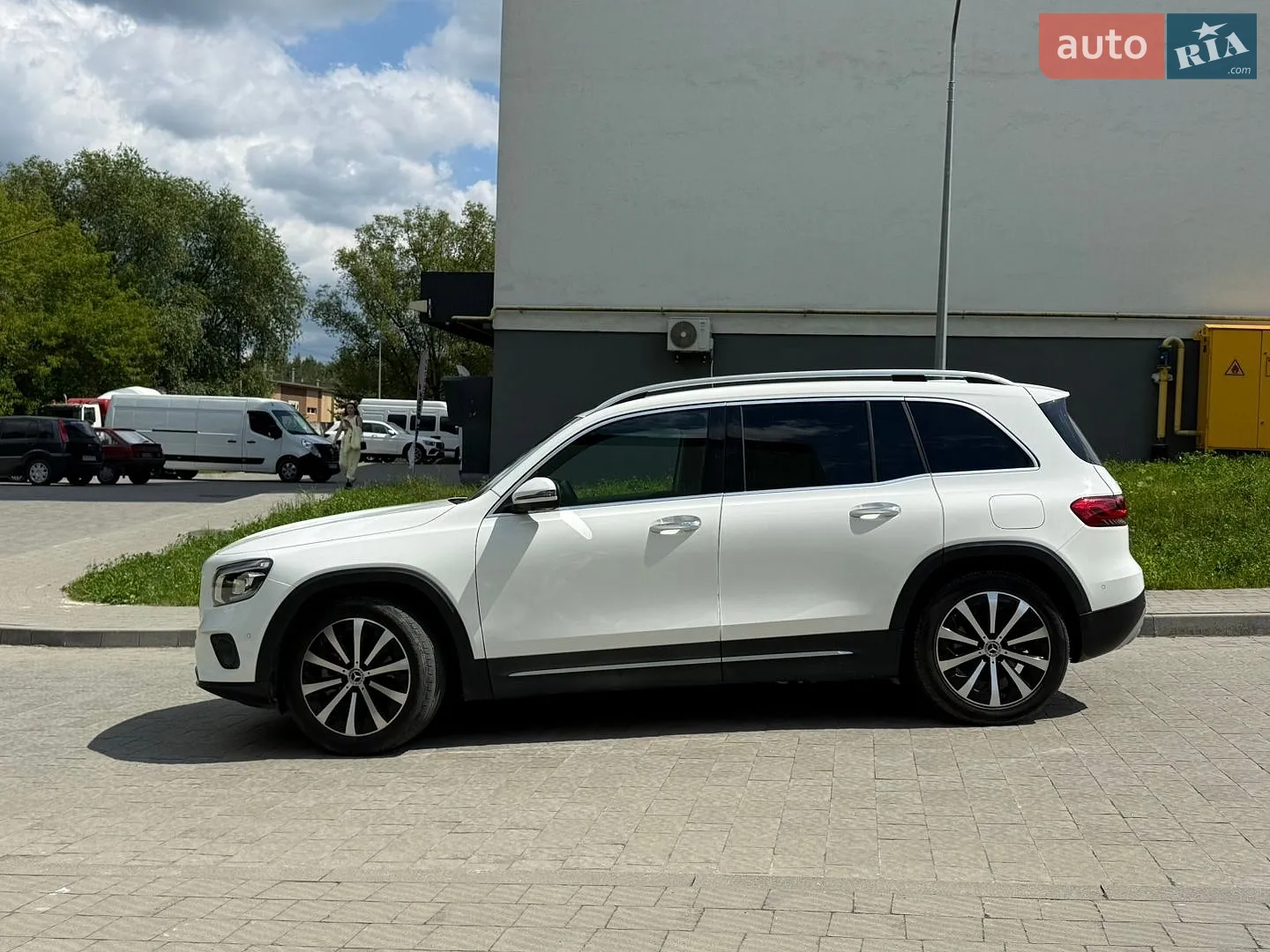 2021 Mercedes-Benz GLB - мініатюра 3