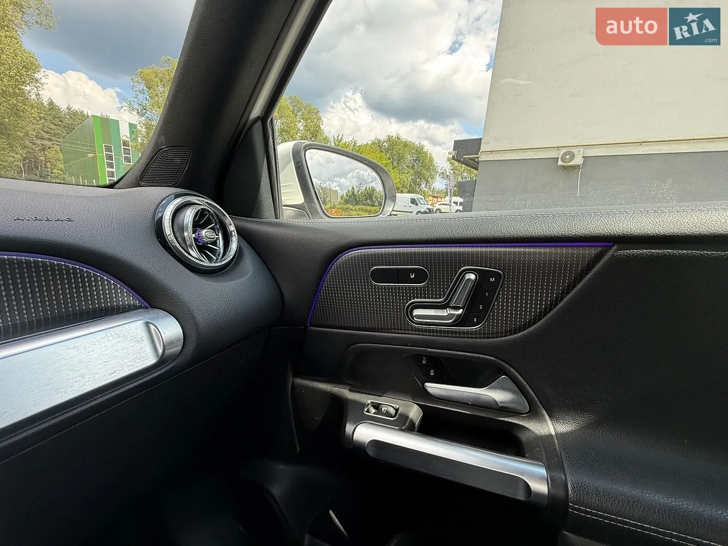 2021 Mercedes-Benz GLB - мініатюра 17
