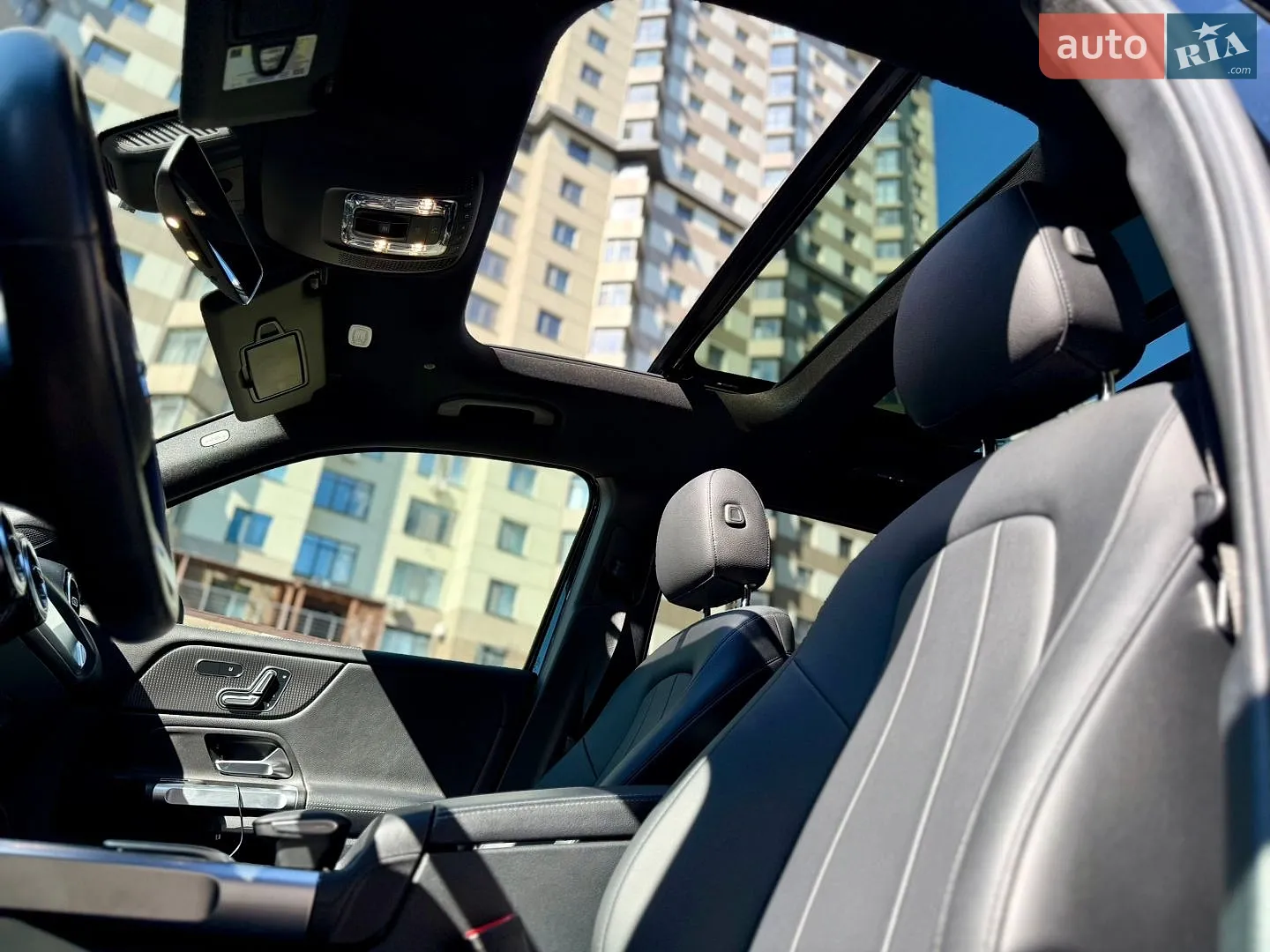 2020 Mercedes-Benz GLB - мініатюра 18