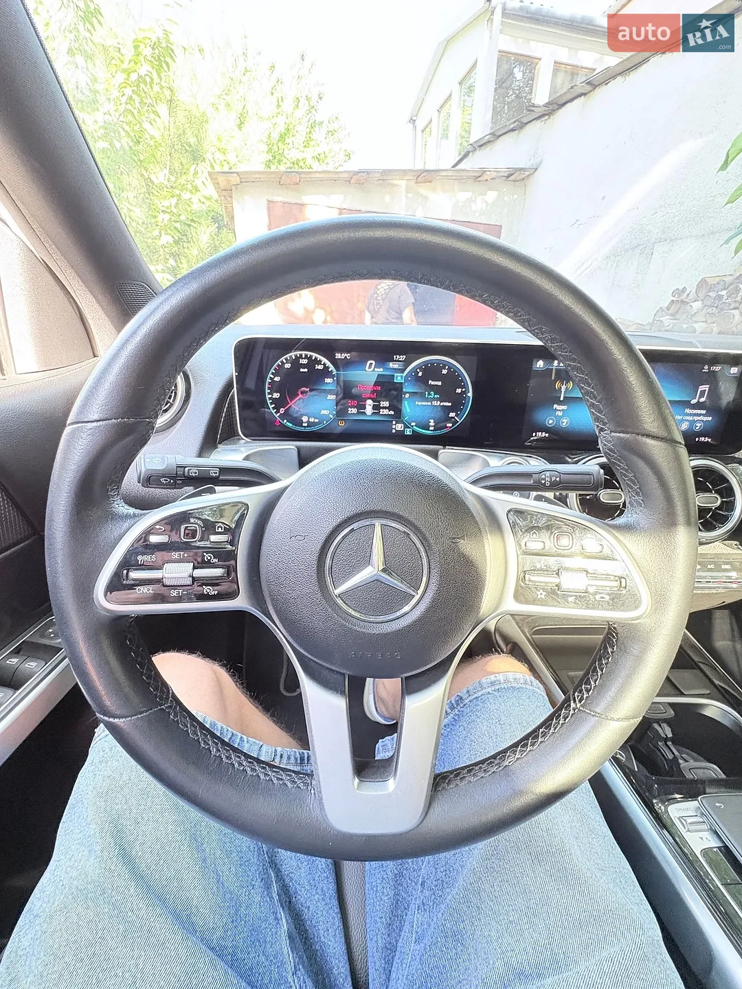 2020 Mercedes-Benz GLB - мініатюра 15