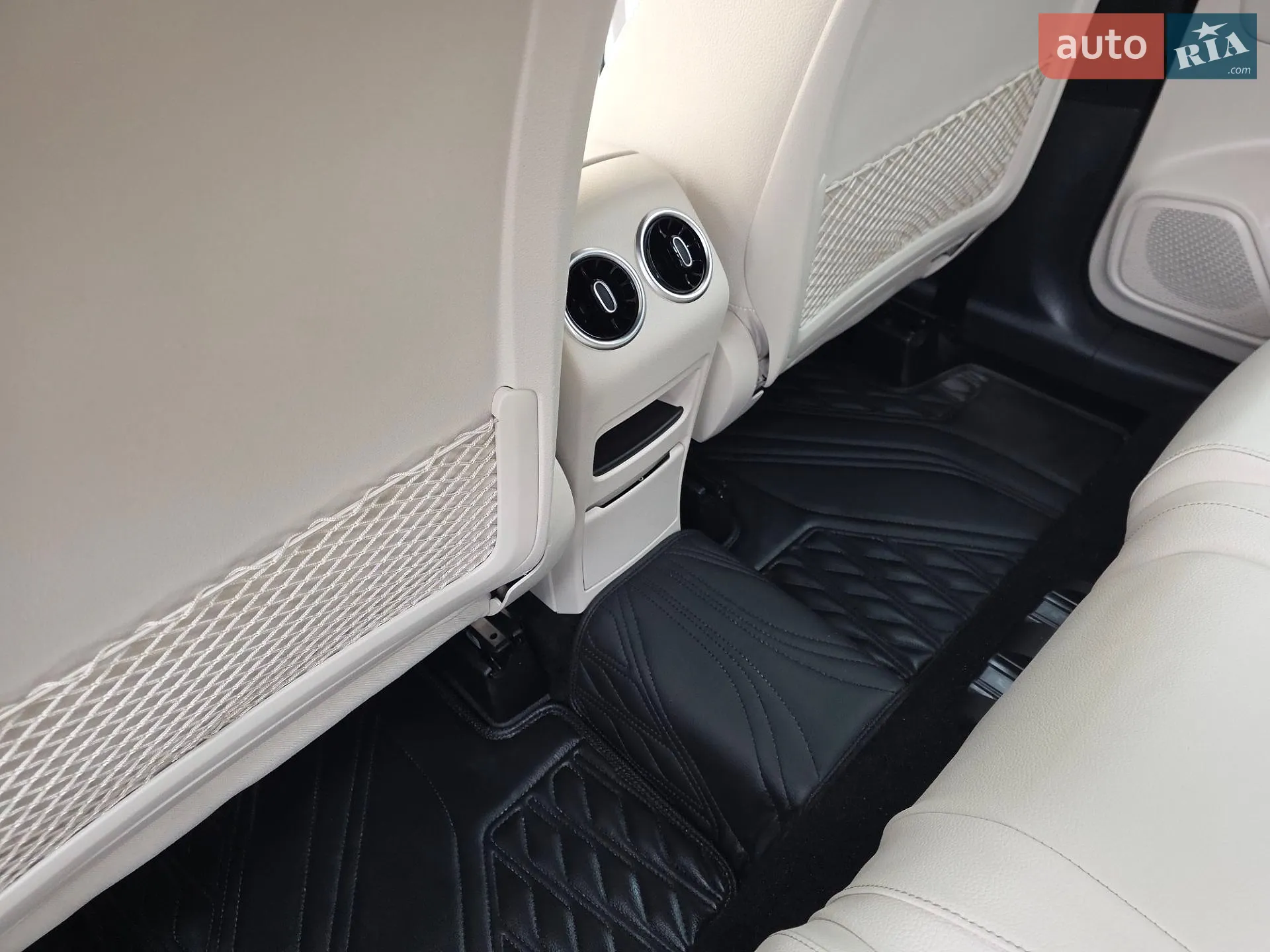 2024 Mercedes-Benz GLB - мініатюра 11