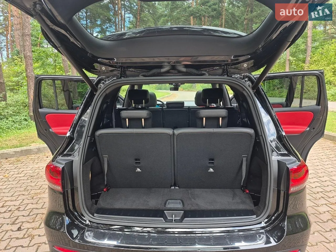 2020 Mercedes-Benz GLB - мініатюра 31