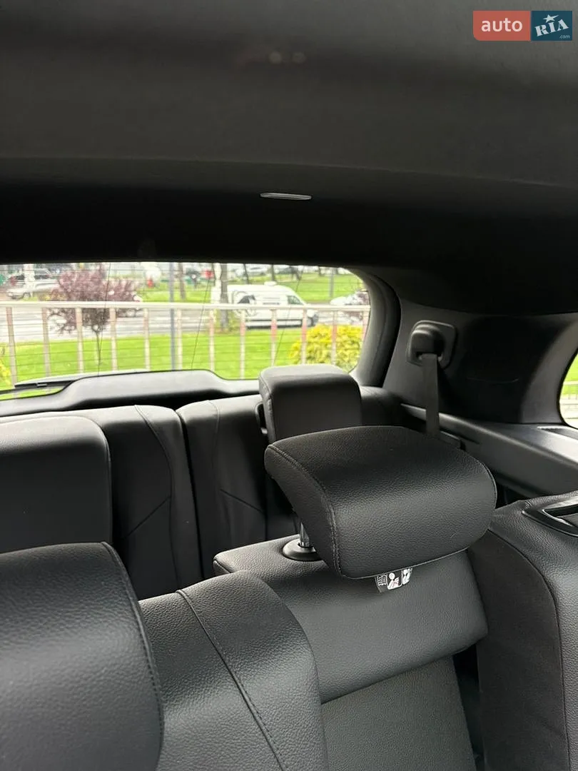 2020 Mercedes-Benz GLB - мініатюра 23