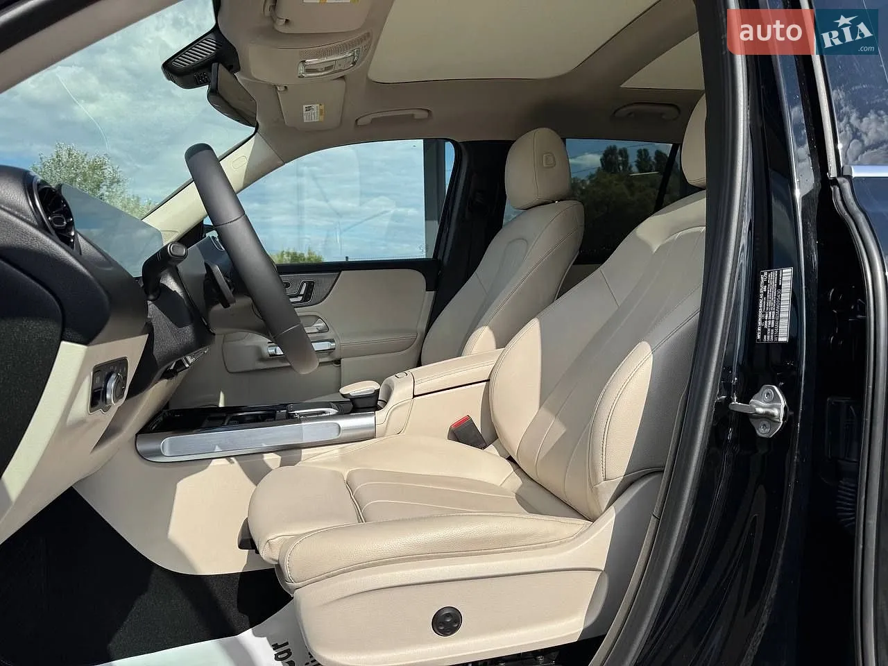 2020 Mercedes-Benz GLB - мініатюра 12