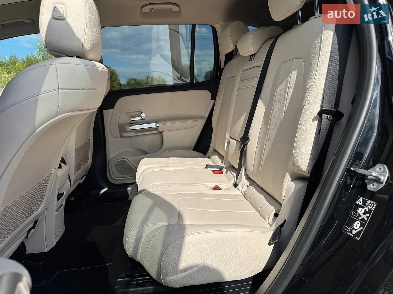 2020 Mercedes-Benz GLB - мініатюра 14