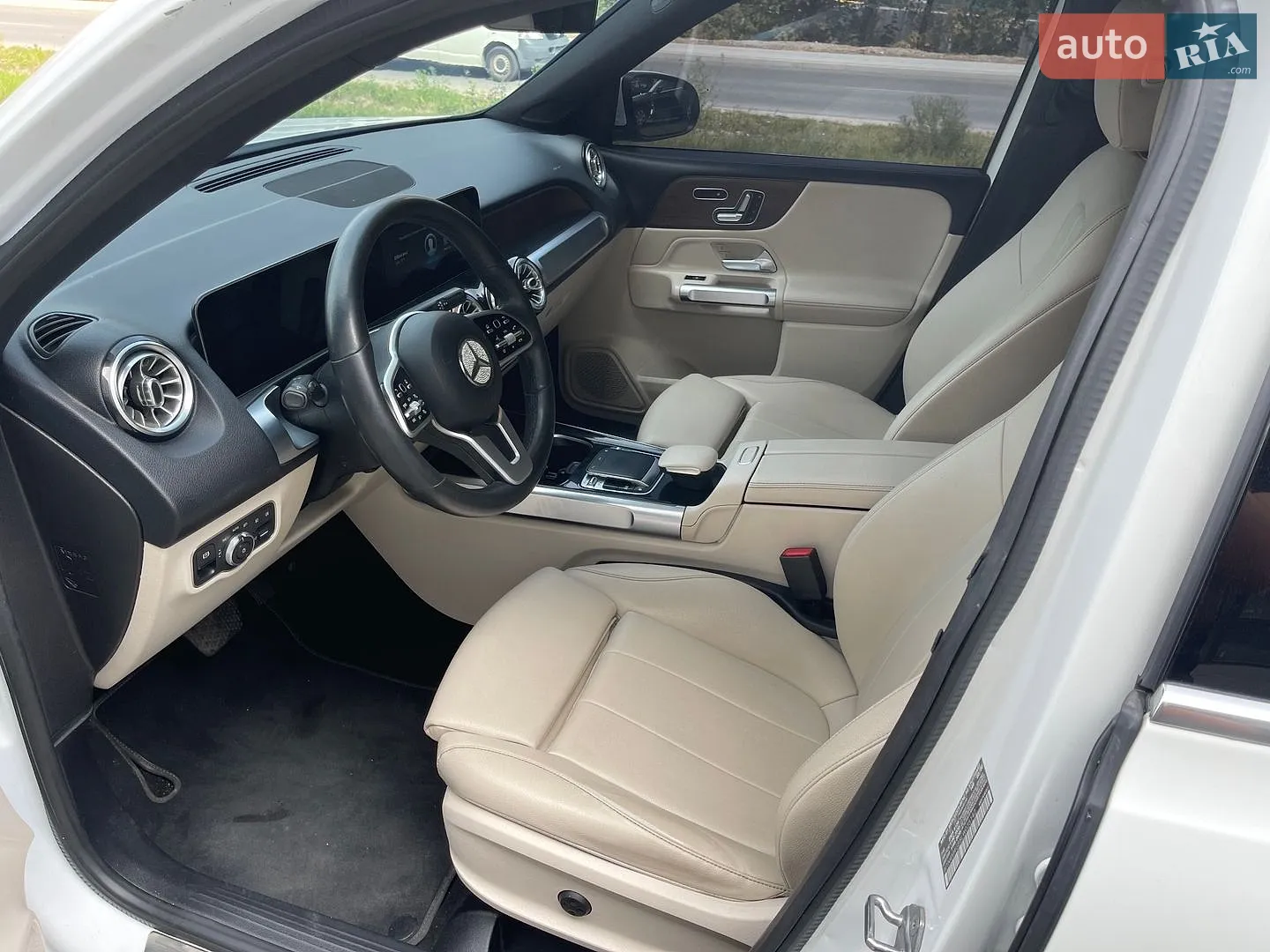 2020 Mercedes-Benz GLB - мініатюра 17