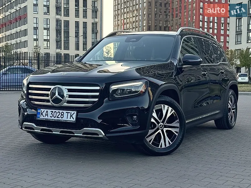 Mercedes-Benz GLB-Class 2023