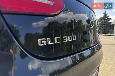 Позашляховик / Кросовер Mercedes-Benz GLC-Class Coupe 2017 в 