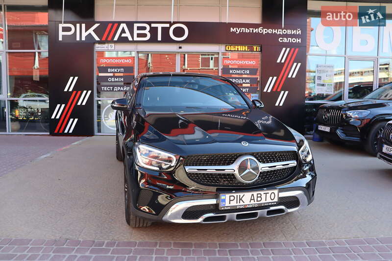 Позашляховик / Кросовер Mercedes-Benz GLC-Class Coupe 2022 в 