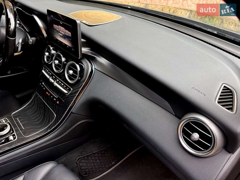Позашляховик / Кросовер Mercedes-Benz GLC-Class Coupe 2017 в Хмельницькому фото 38 Позашляховик / Кросовер Mercedes-Benz GLC-Class Coupe 2017 в Хмельницькому