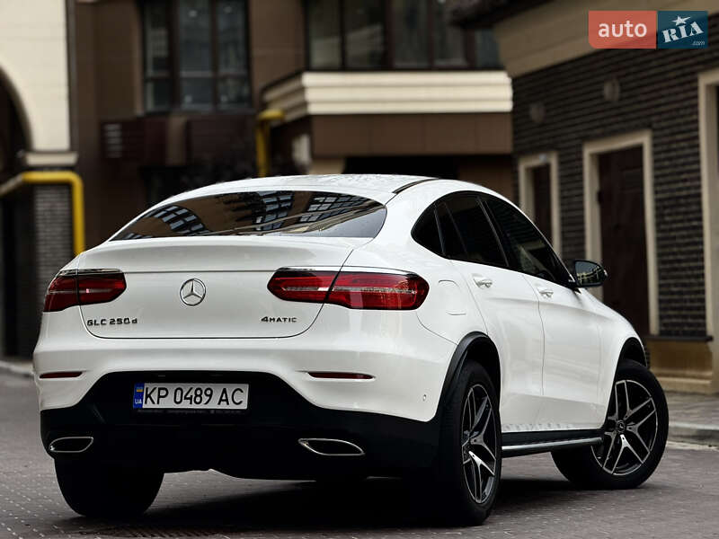 Mercedes-Benz GLC-Class Coupe 2017 Mercedes-Benz GLC-Class Coupe 2017