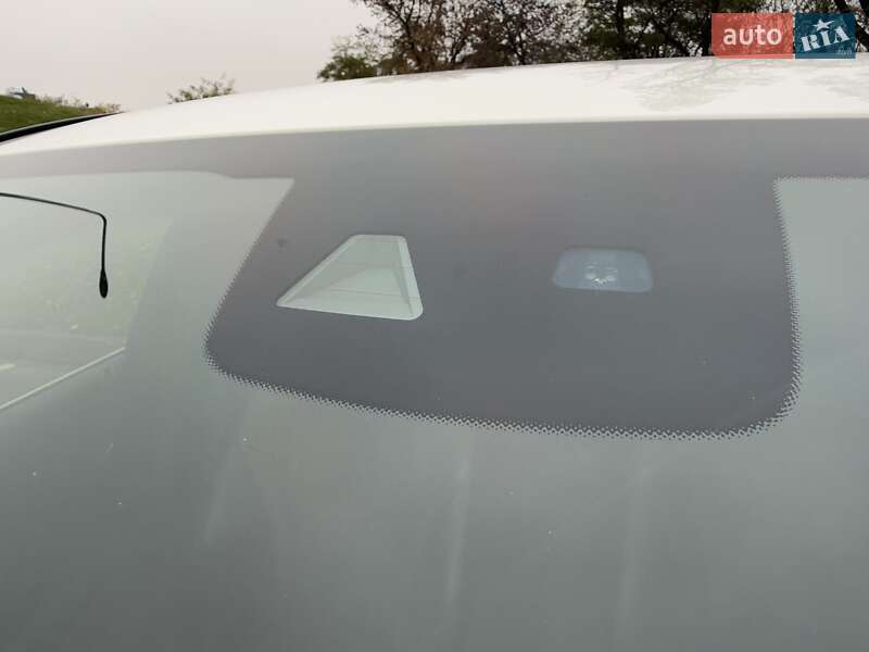 Позашляховик / Кросовер Mercedes-Benz GLC-Class Coupe 2017 в Києві