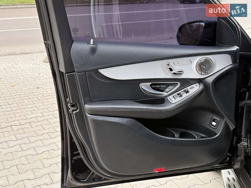 Внедорожник / Кроссовер Mercedes-Benz GLC-Class Coupe 2017 в Ровно фото 9 Внедорожник / Кроссовер Mercedes-Benz GLC-Class Coupe 2017 в Ровно