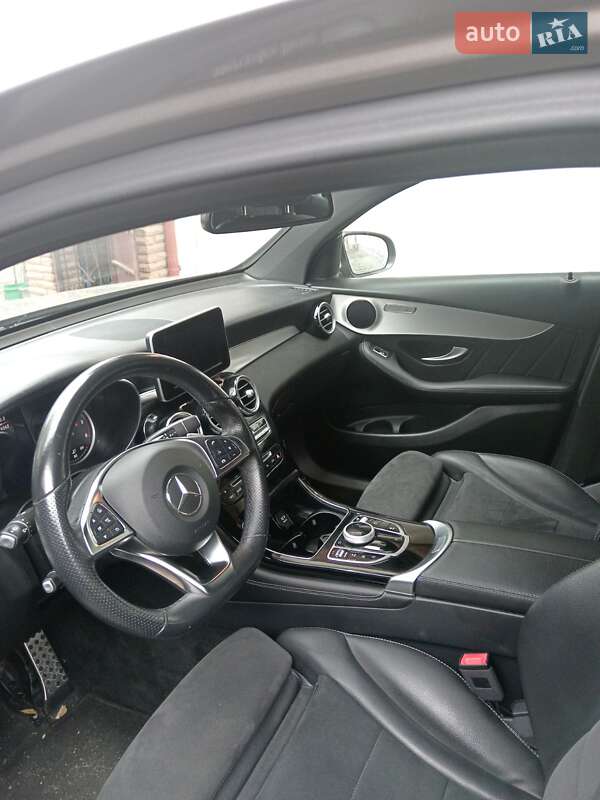 Позашляховик / Кросовер Mercedes-Benz GLC-Class Coupe 2019 в Києві фото 4 Позашляховик / Кросовер Mercedes-Benz GLC-Class Coupe 2019 в Києві