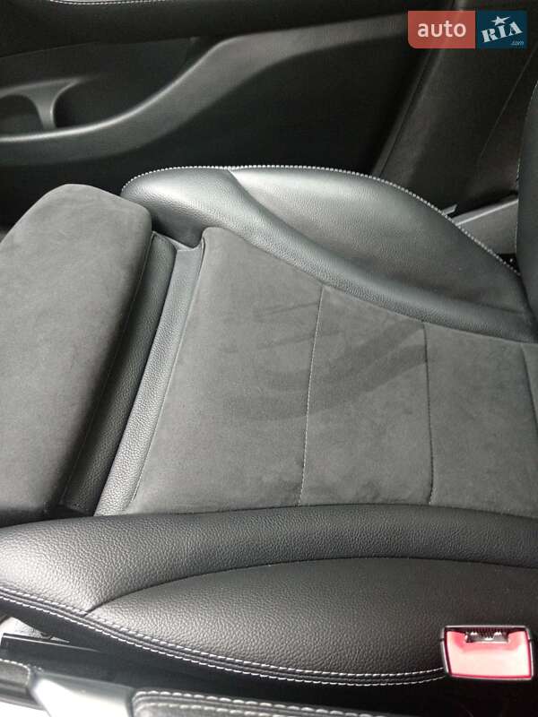 Позашляховик / Кросовер Mercedes-Benz GLC-Class Coupe 2019 в Києві фото 12 Позашляховик / Кросовер Mercedes-Benz GLC-Class Coupe 2019 в Києві