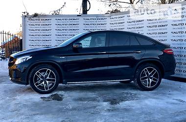 Внедорожник / Кроссовер Mercedes-Benz GLC-Class 2017 в 