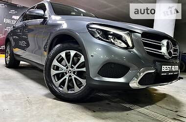 Внедорожник / Кроссовер Mercedes-Benz GLC-Class 2017 в 