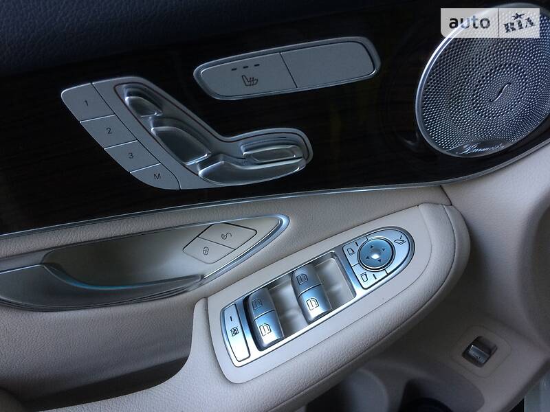 Внедорожник / Кроссовер Mercedes-Benz GLC-Class 2016 в Киеве фото 7 Внедорожник / Кроссовер Mercedes-Benz GLC-Class 2016 в Киеве