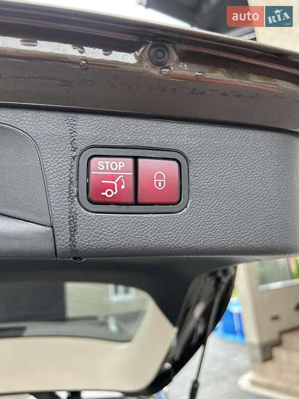 Внедорожник / Кроссовер Mercedes-Benz GLC-Class 2016 в Шептицькому