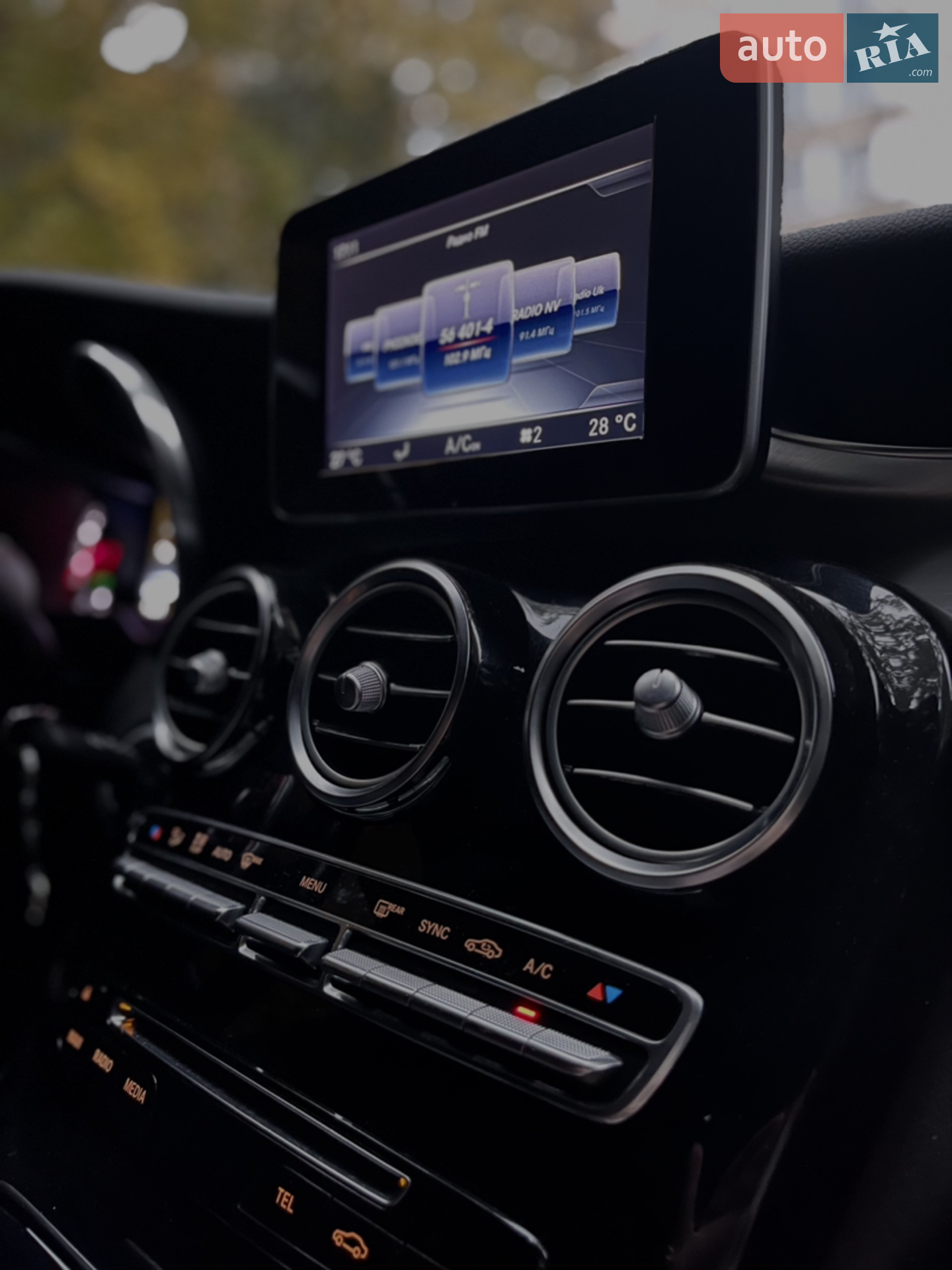 2016 Mercedes-Benz GLC - мініатюра 9