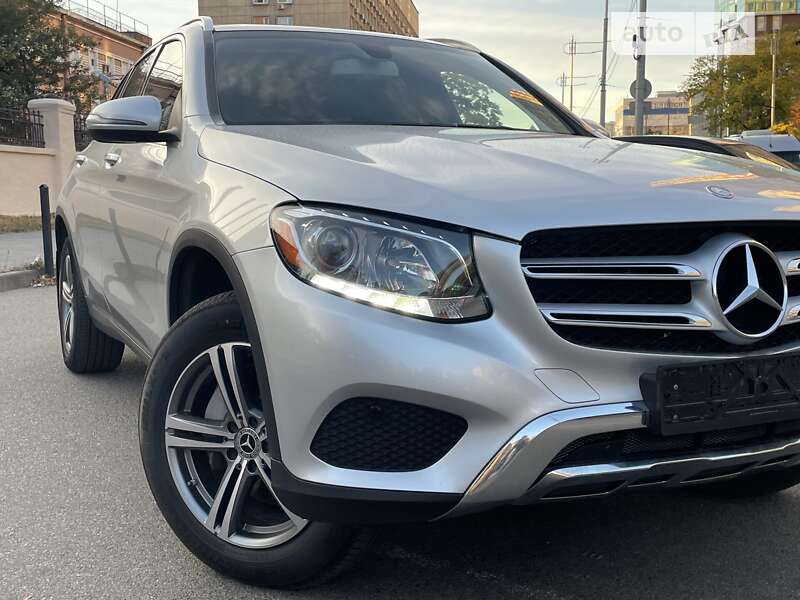 Внедорожник / Кроссовер Mercedes-Benz GLC-Class 2015 в Киеве