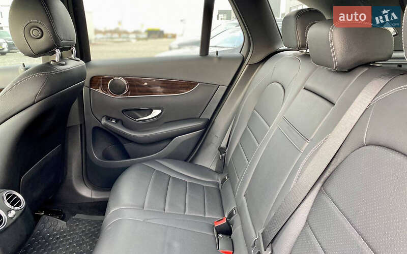 Позашляховик / Кросовер Mercedes-Benz GLC-Class 2019 в Мукачевому