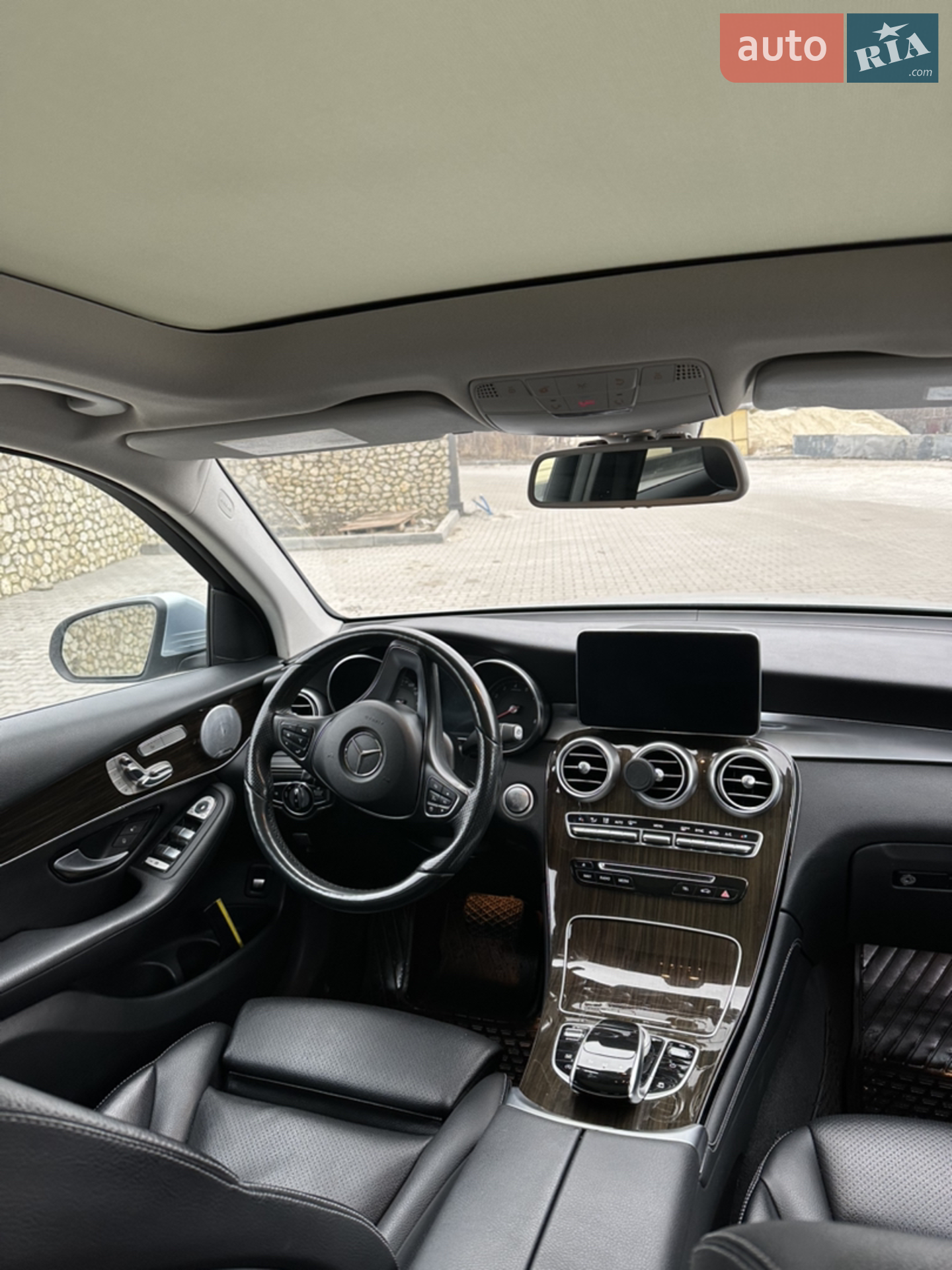 2016 Mercedes-Benz GLC - мініатюра 3