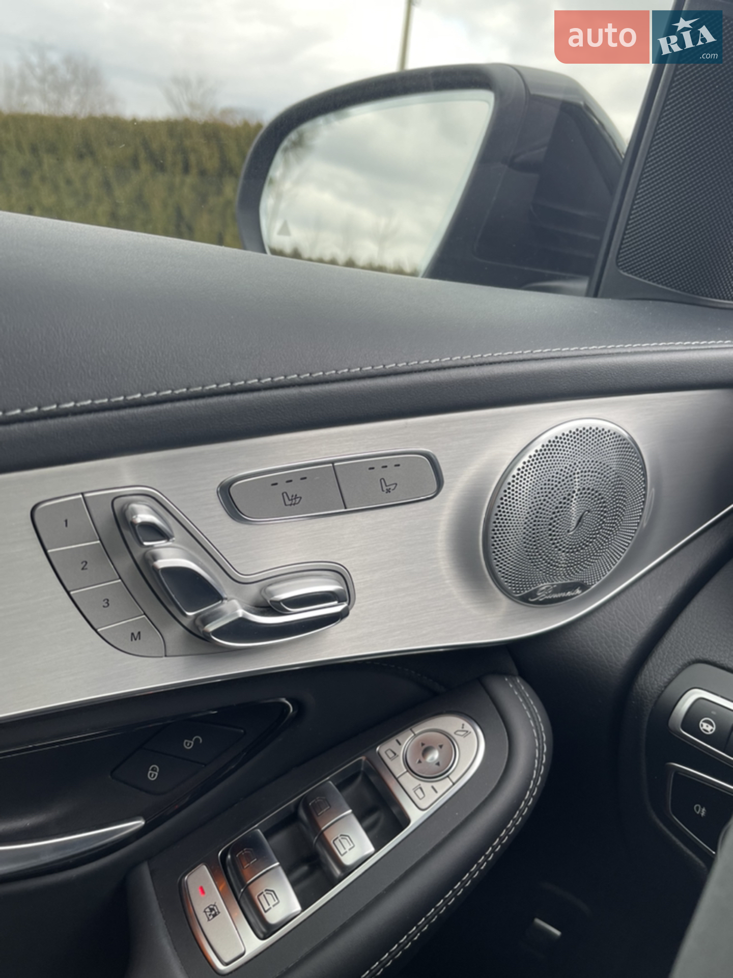 2018 Mercedes-Benz GLC - мініатюра 56
