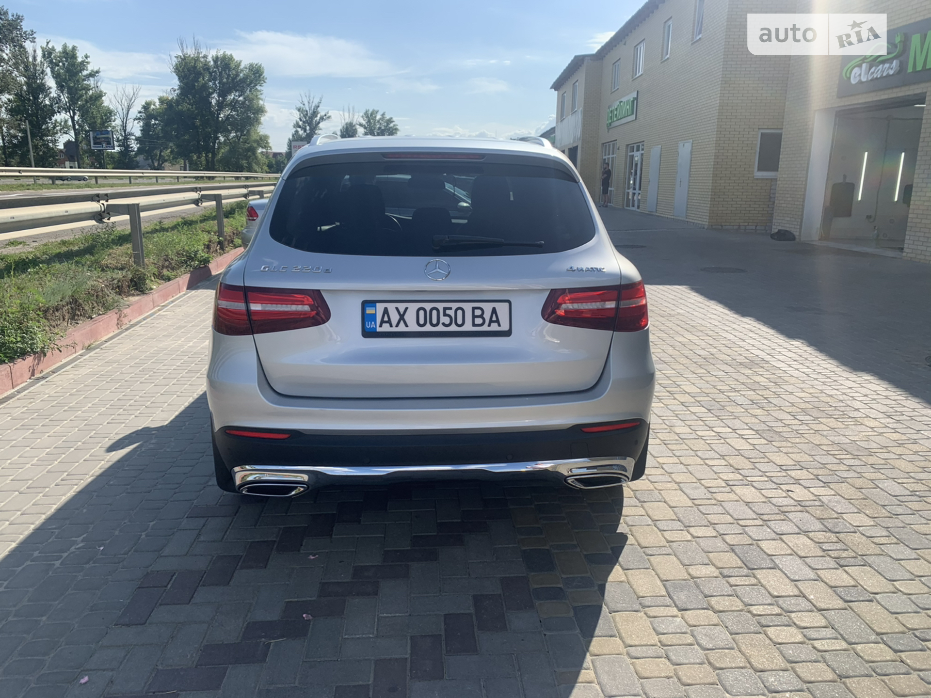 2015 Mercedes-Benz GLC - мініатюра 2