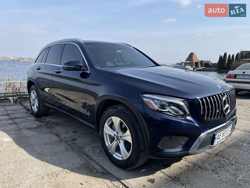 Внедорожник / Кроссовер Mercedes-Benz GLC-Class 2017 в Днепре