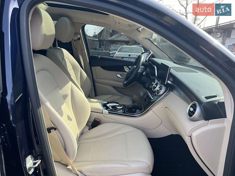 Внедорожник / Кроссовер Mercedes-Benz GLC-Class 2017 в Днепре