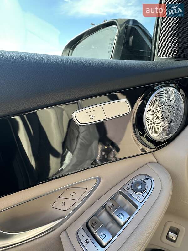 Внедорожник / Кроссовер Mercedes-Benz GLC-Class 2019 в Ужгороде