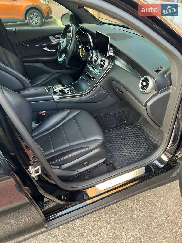 Внедорожник / Кроссовер Mercedes-Benz GLC-Class 2016 в Днепре
