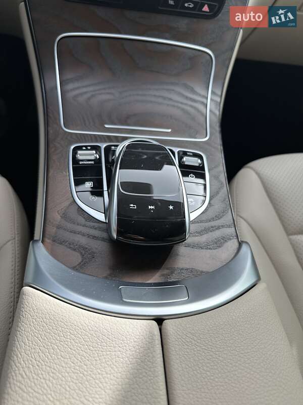 Внедорожник / Кроссовер Mercedes-Benz GLC-Class 2017 в Днепре фото 22 Внедорожник / Кроссовер Mercedes-Benz GLC-Class 2017 в Днепре